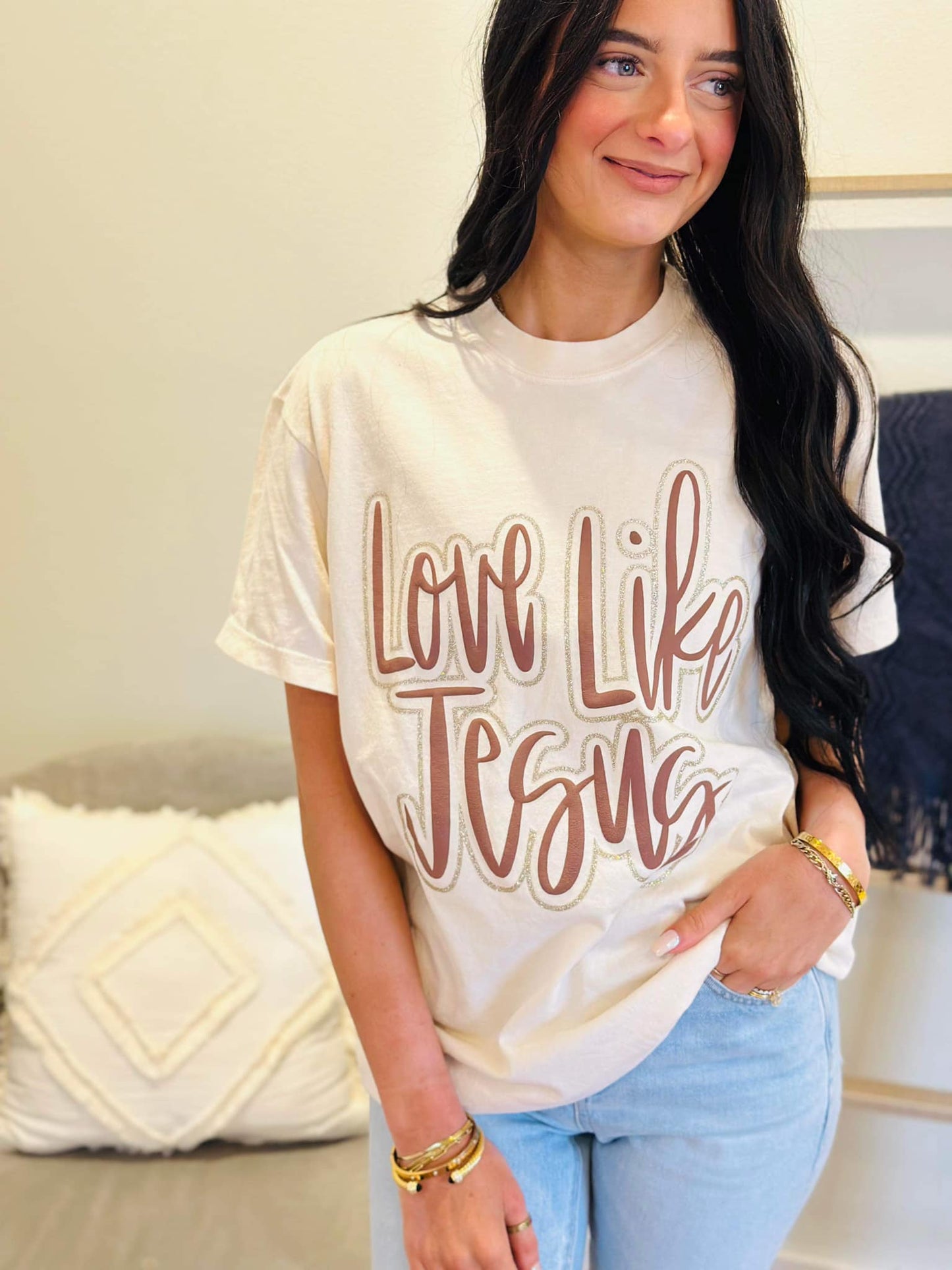 Love Like Jesus Tee