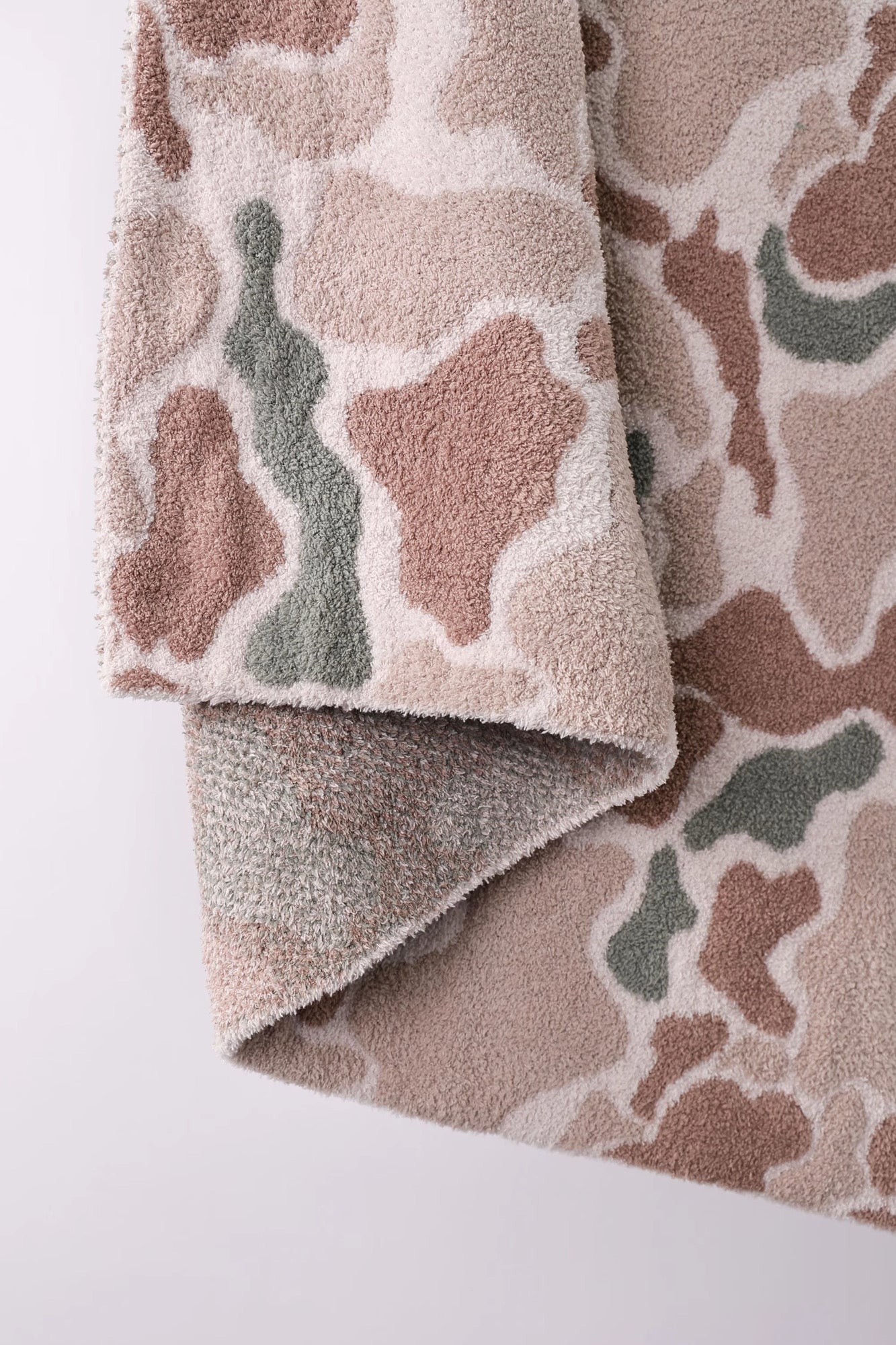 Lux Camo Throw Blanket