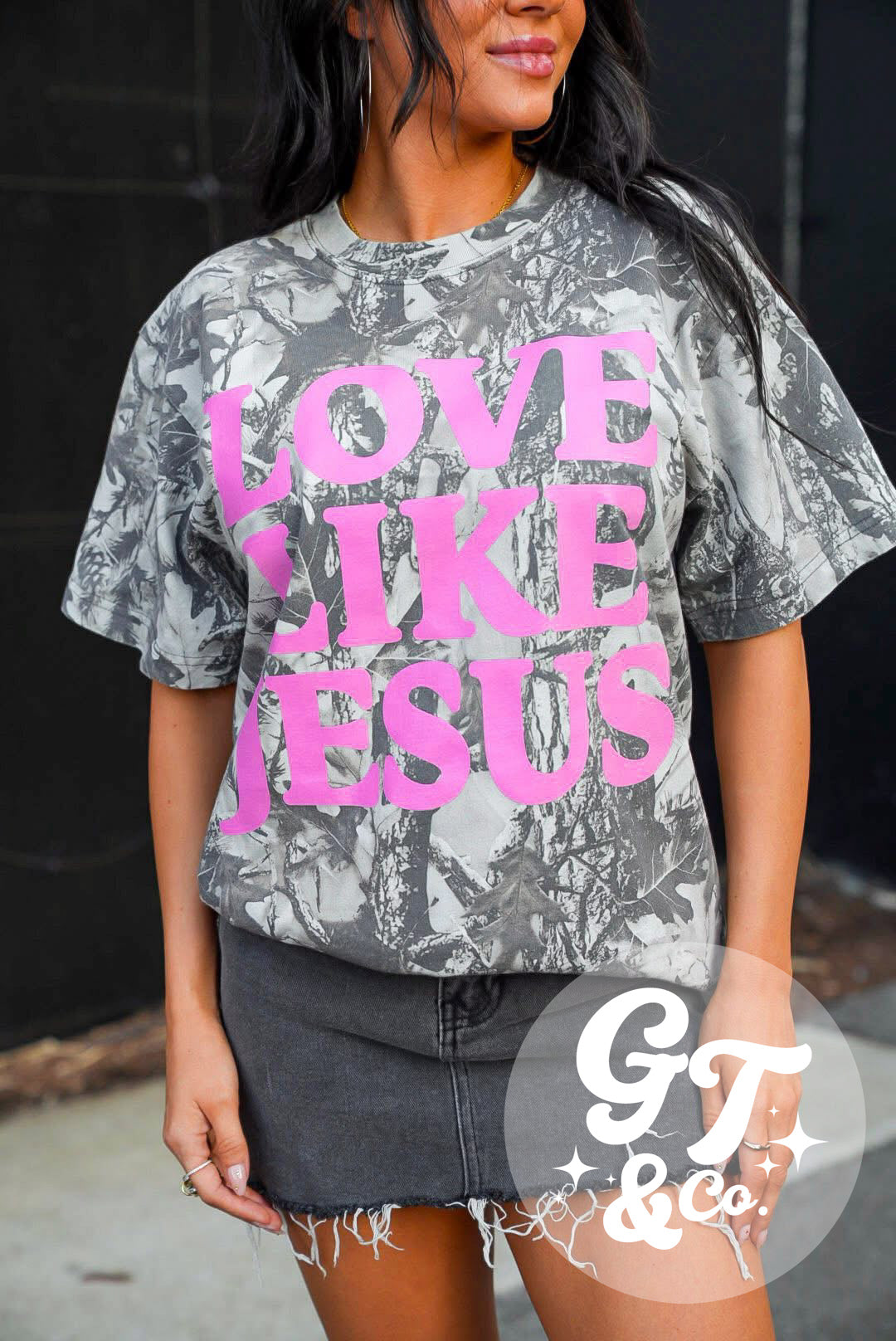 Love Like Jesus Camo Tee