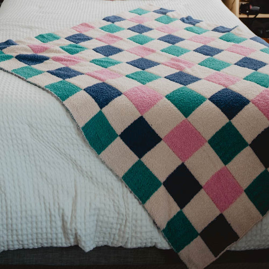 Oversized Checkered Blanket