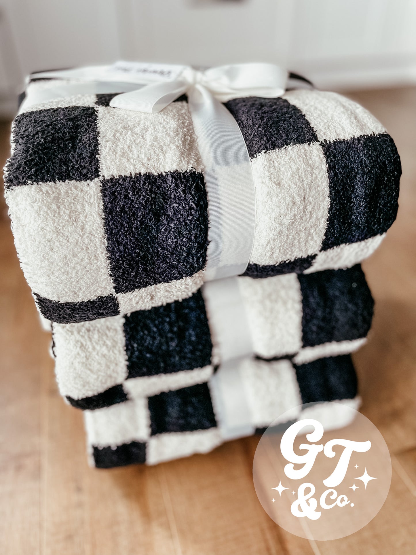 Lux Checkered Throw Blanket